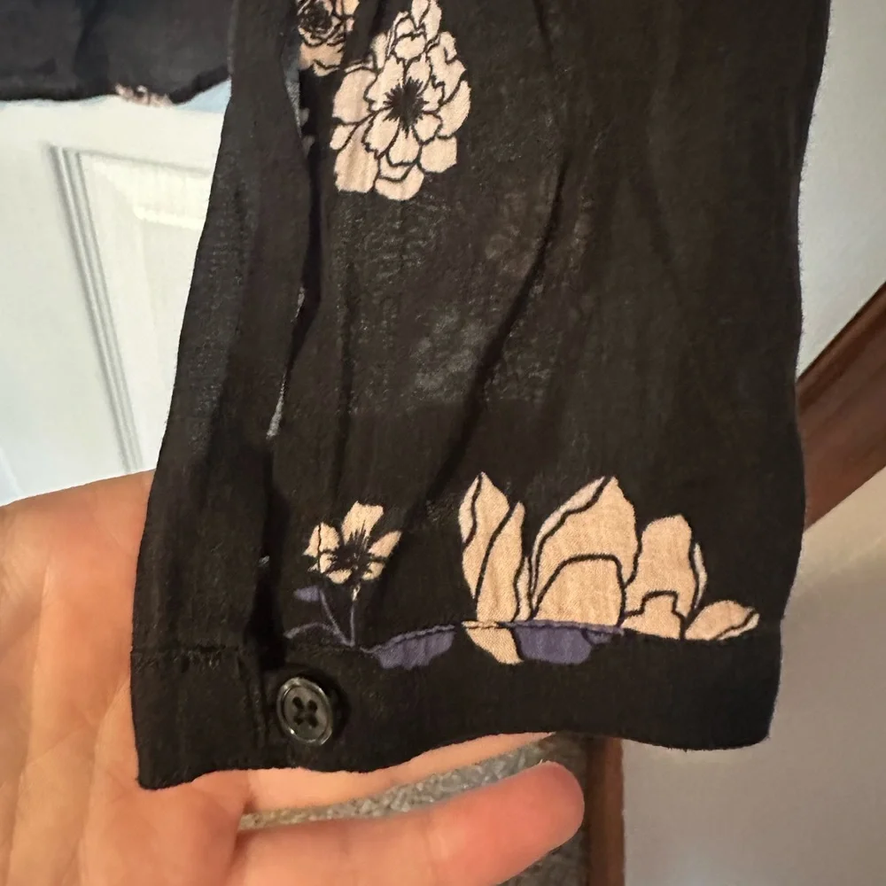 Anthropologie Cloth & Stone Black and Purple/Pink Floral Blouse - Picture 5 of 5